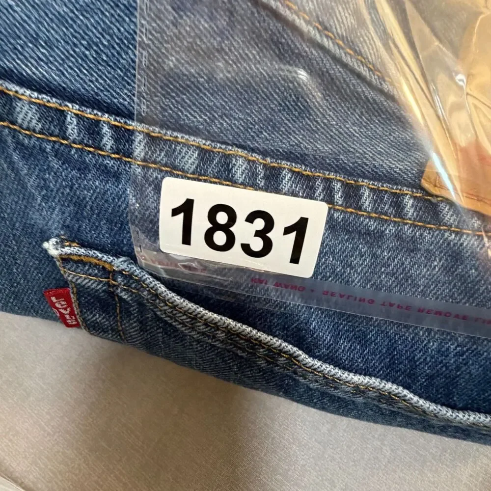 Levis levis 505